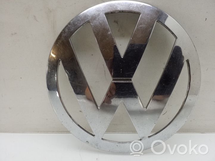 Volkswagen Transporter - Caravelle T5 Valmistajan merkki/logo/tunnus 7H0853601