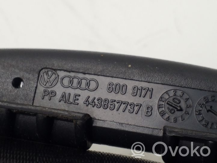 Seat Exeo (3R) Takaistuimen turvavyö 3R0857807RAA