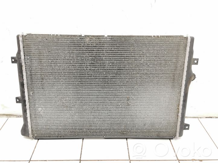 Skoda Octavia Mk2 (1Z) Radiateur de refroidissement 1K0121251DD