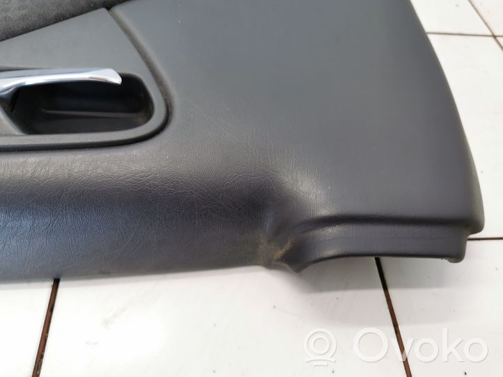 Mercedes-Benz ML W163 Rivestimento del pannello della portiera anteriore A163720265