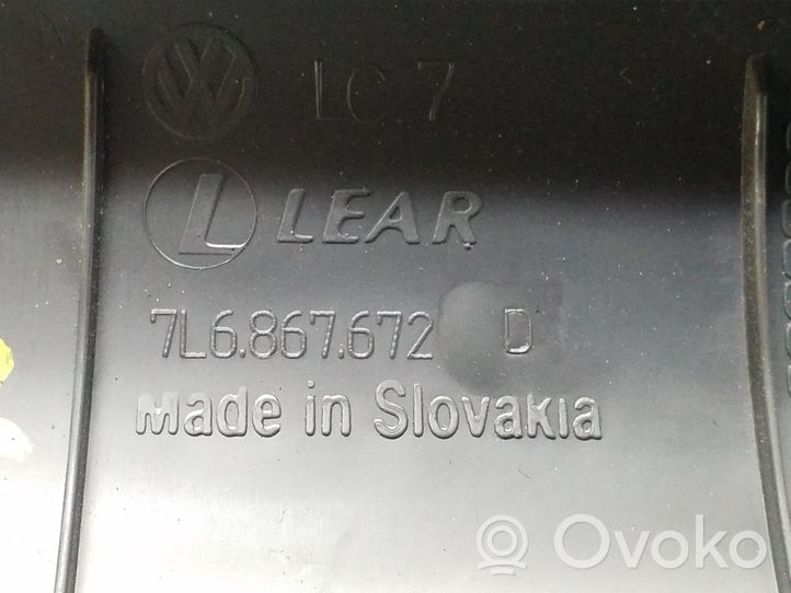 Volkswagen Touareg I Muu sisätilojen osa 7L6867672D