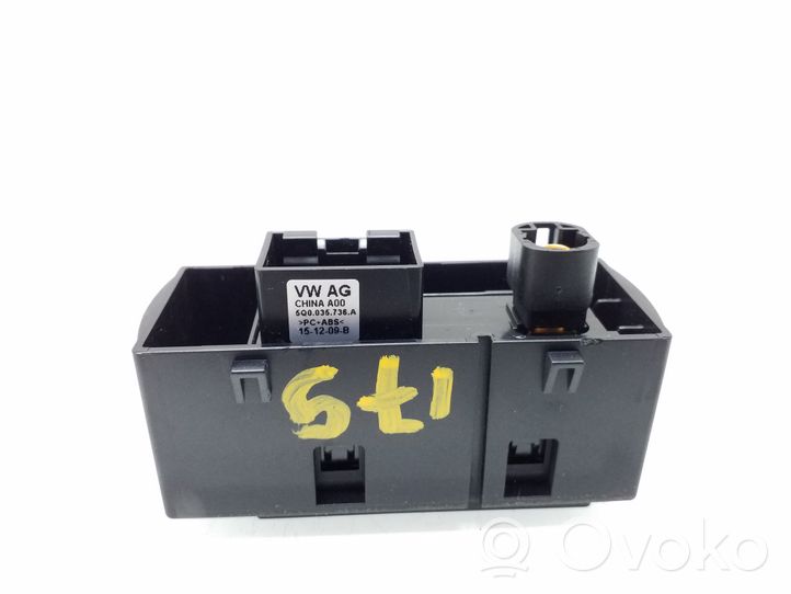 Audi A3 S3 8V USB-pistokeliitin 8V0035736B