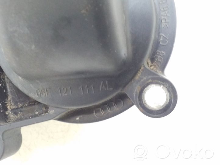 Audi A5 8T 8F Termostato/alloggiamento del termostato 06E121111AL