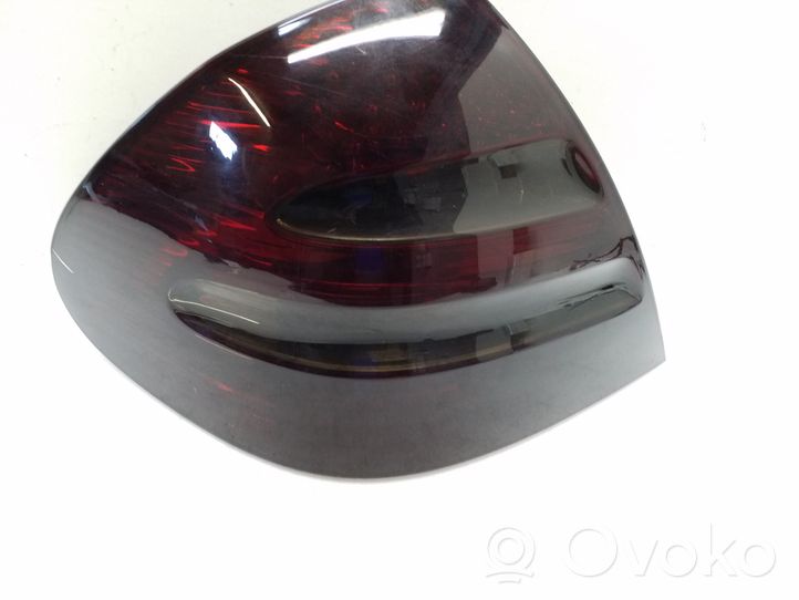 Mercedes-Benz E W211 Luci posteriori A2118200564