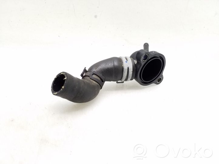 Volkswagen Touran III Tuyau de liquide de refroidissement moteur 5Q0122157AJ