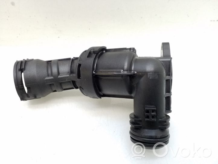 Volkswagen Golf VII Termostat / Obudowa termostatu 04L121111C