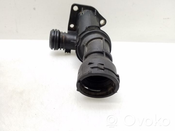 Volkswagen Golf VII Termostat / Obudowa termostatu 04L121111C