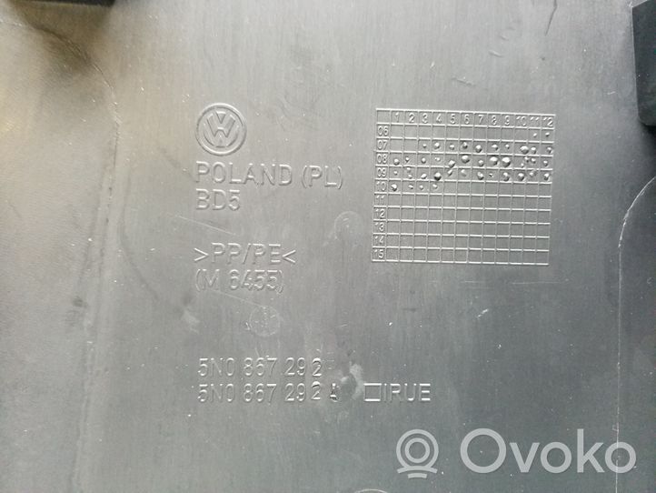Volkswagen Tiguan B-pilarin verhoilu (alaosa) 5N0867292