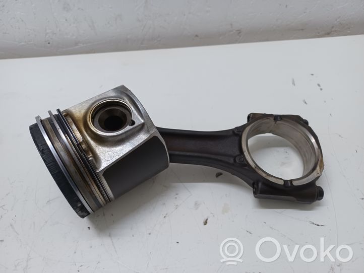 Fiat Ducato Piston avec bielle 05091619