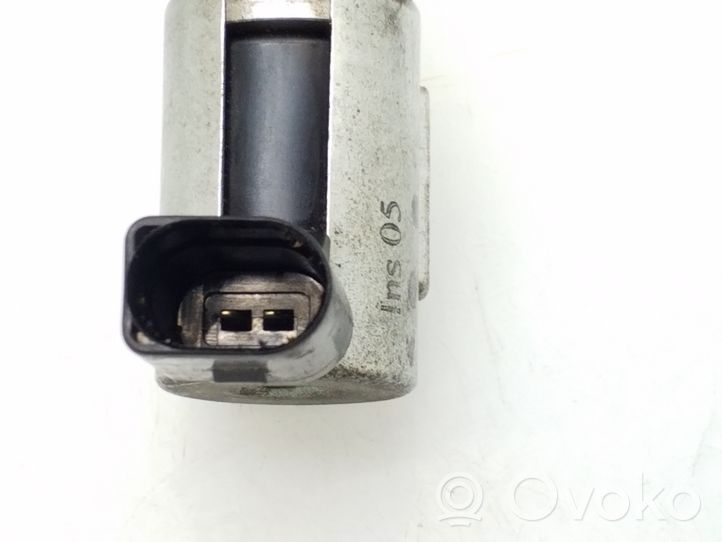 Volkswagen Golf V Zawór sterujący / Ustawienia wałka rozrządu 03C906455A