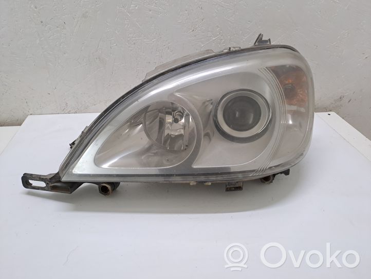 Mercedes-Benz ML W163 Lampa przednia 22315500