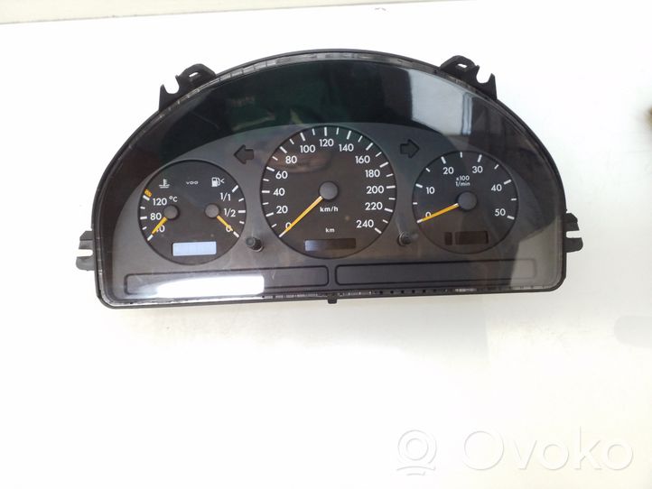 Mercedes-Benz ML W163 Compteur de vitesse tableau de bord A1635407611