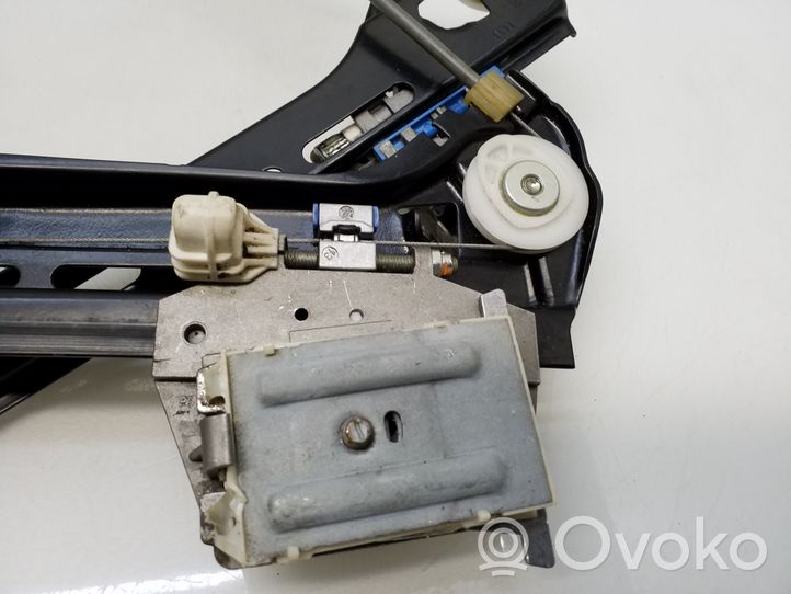 Mercedes-Benz E C207 W207 Front door electric window regulator A2077200546