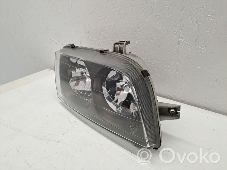 KIA Joice Lampa przednia 1094997