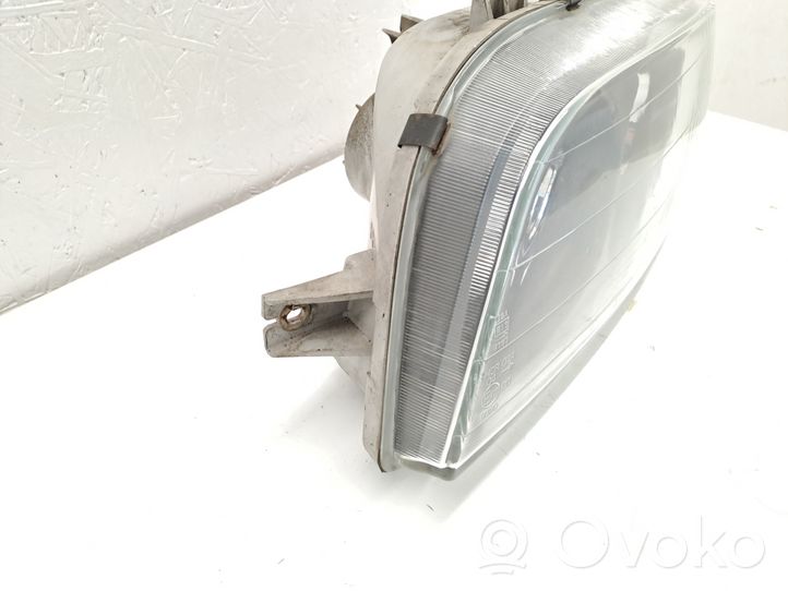 KIA Joice Lampa przednia 1094997