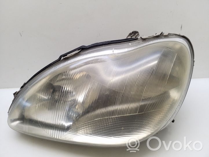 Mercedes-Benz S W220 Lampa przednia A2208200761