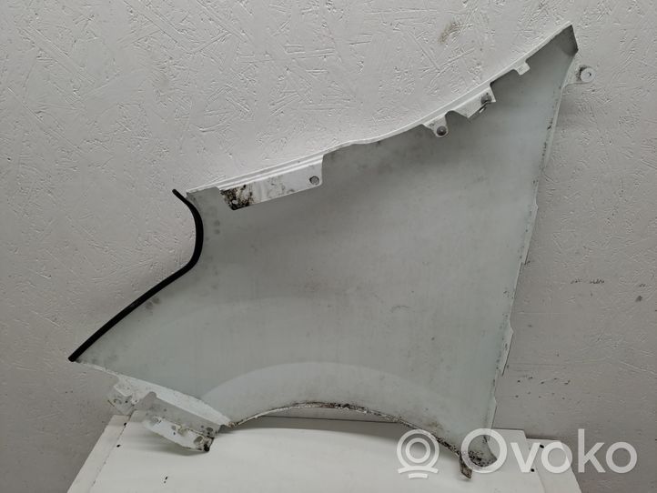 Opel Movano B Fender 