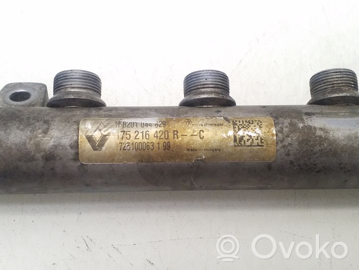 Mercedes-Benz Vito Viano W447 Fuel main line pipe 175216420R