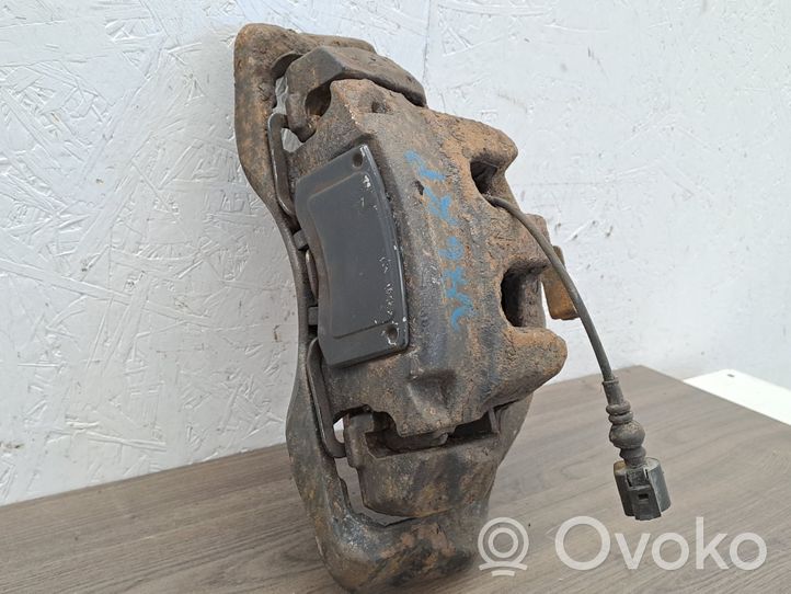 Volkswagen Transporter - Caravelle T5 Front brake caliper 7E0933