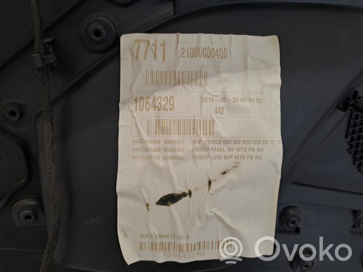 Mercedes-Benz Vito Viano W447 Rivestimento del pannello della portiera anteriore A4477271878