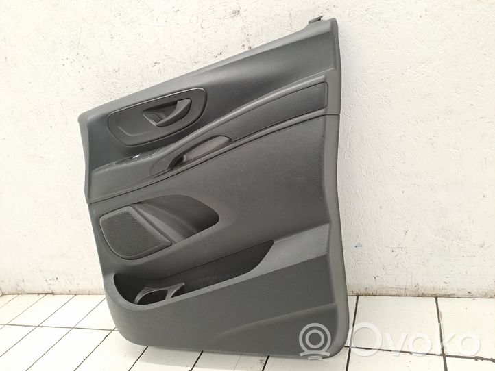 Mercedes-Benz Vito Viano W447 Rivestimento del pannello della portiera anteriore A4477271878