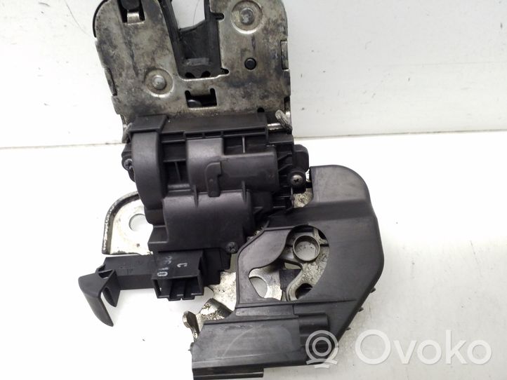 Audi A3 S3 A3 Sportback 8P Blocco/chiusura/serratura del portellone posteriore/bagagliaio 8P4827520B