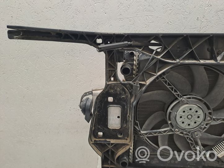 Audi A4 S4 B8 8K Pannello di supporto del radiatore 8K0121251R