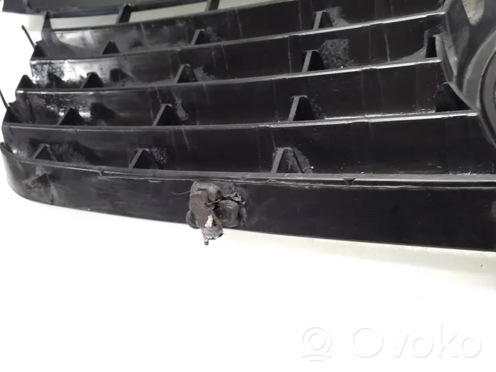 Volkswagen Transporter - Caravelle T5 Grille de calandre avant 0704701