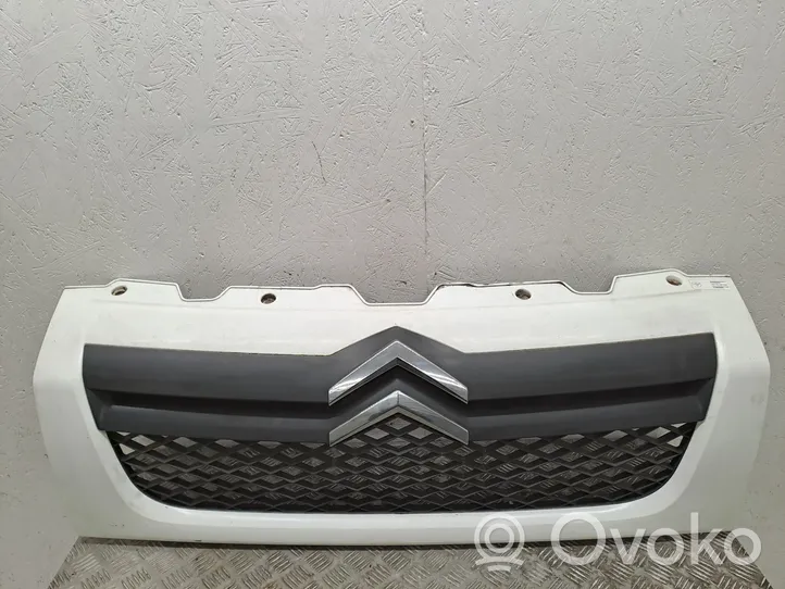 Citroen Jumper Front bumper upper radiator grill 1308069070