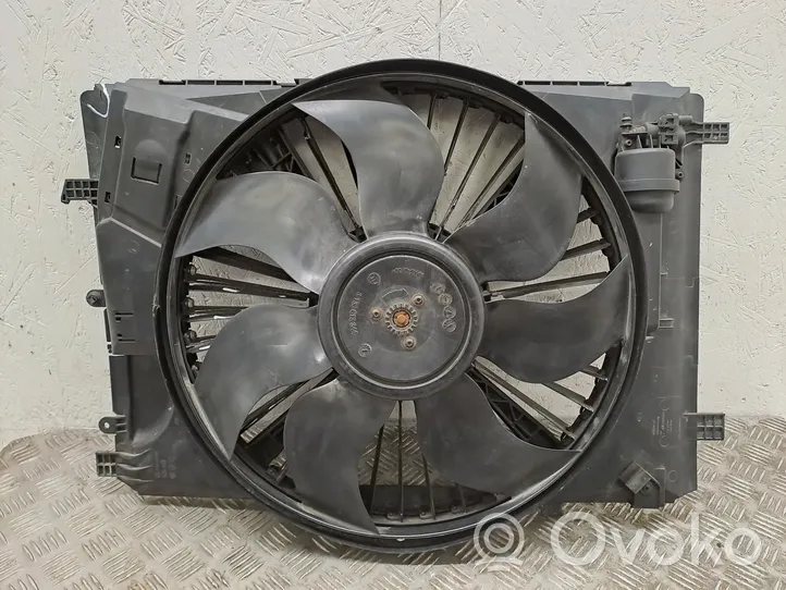 Mercedes-Benz E W212 Convogliatore ventilatore raffreddamento del radiatore A2045000755