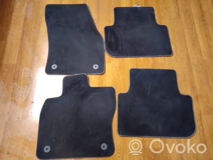 Volkswagen Tiguan Kit tapis de sol auto 