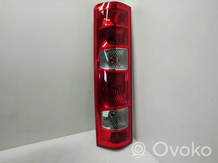 Iveco Daily 35.8 - 9 Rear/tail lights 69500591