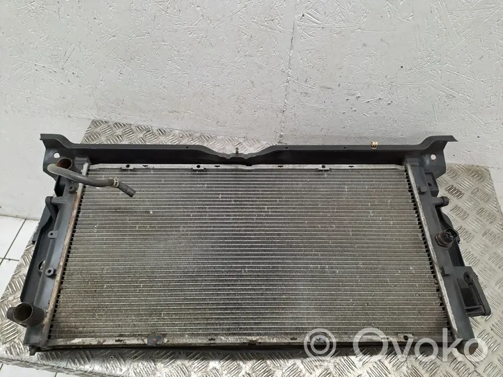 Volkswagen Transporter - Caravelle T4 Dzesēšanas šķidruma radiators 