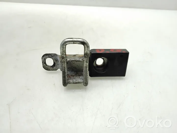 Iveco Daily 35.8 - 9 Loading door lock loop/hook striker A997