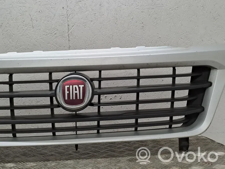 Fiat Ducato Front bumper upper radiator grill 1314846070