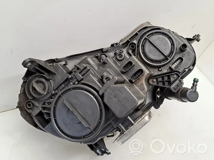 Mercedes-Benz E W211 Phare frontale 5DC00906000