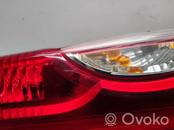 Opel Vivaro Lampa tylna 265A60118R