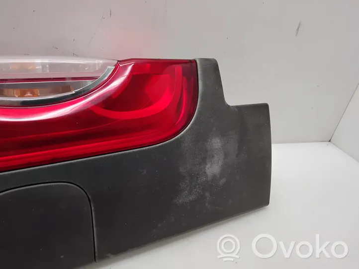 Opel Vivaro Задний фонарь в кузове 265A60118R