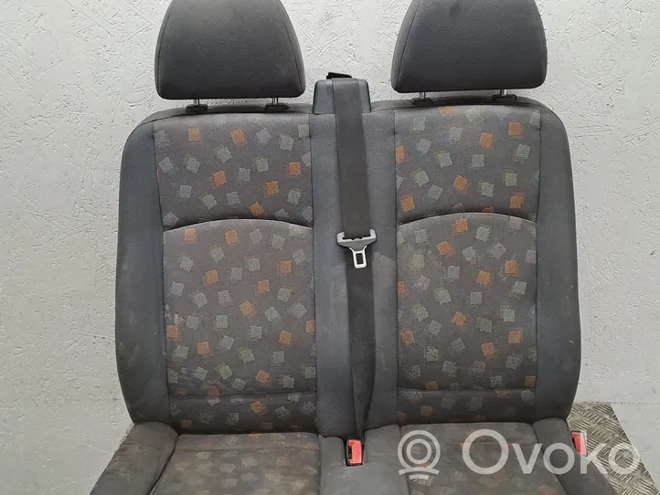 Mercedes-Benz Vito Viano W639 Asiendo doble delantero 