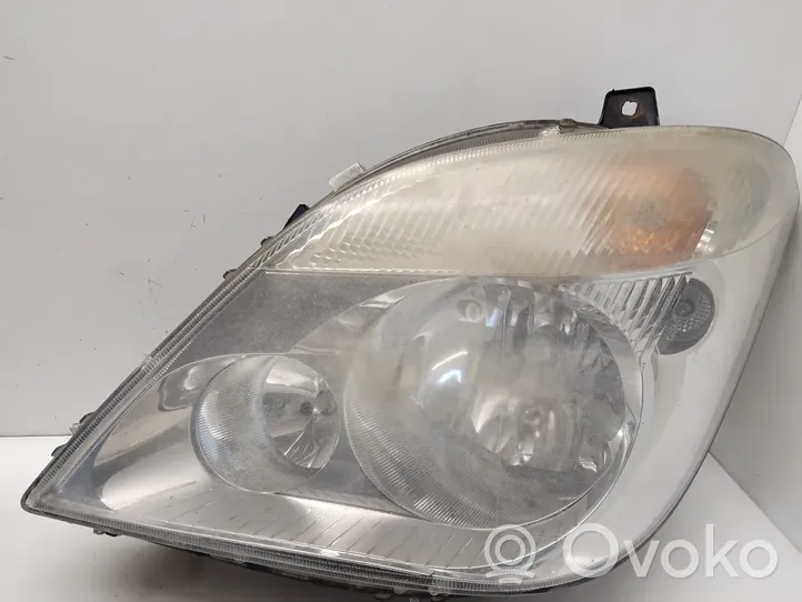 Mercedes-Benz Sprinter W906 Lampa przednia 24738100