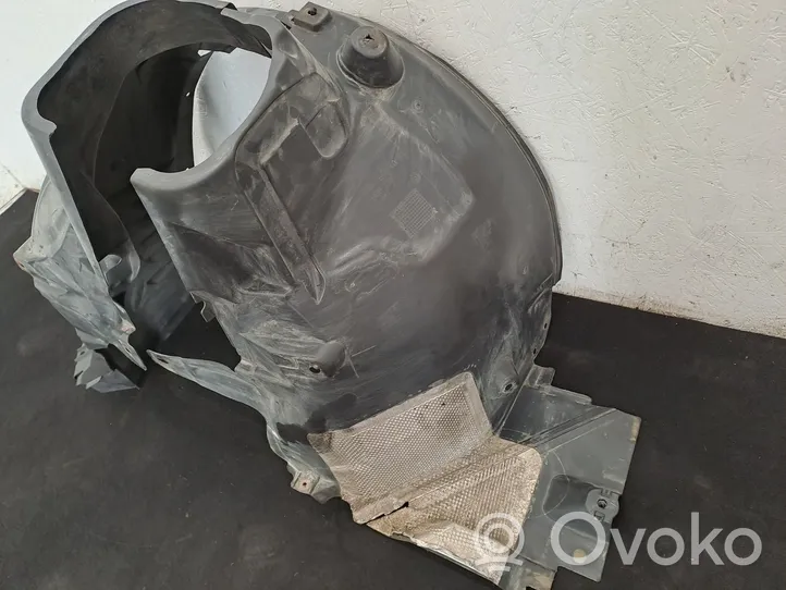 Mercedes-Benz C W204 Nadkole przednie A2046984030