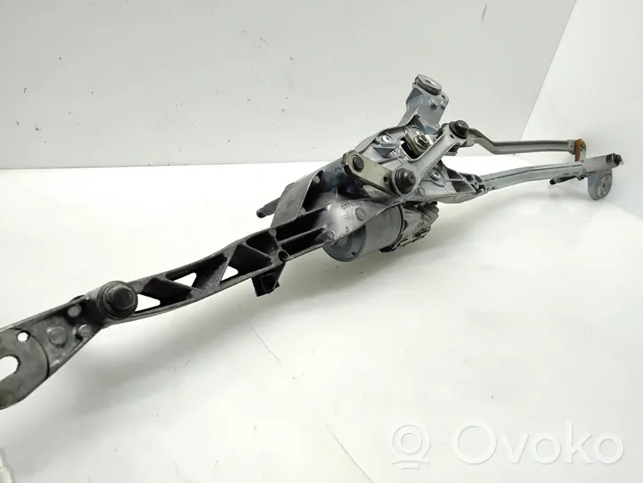 Mercedes-Benz C W204 Front wiper linkage and motor A2048201040