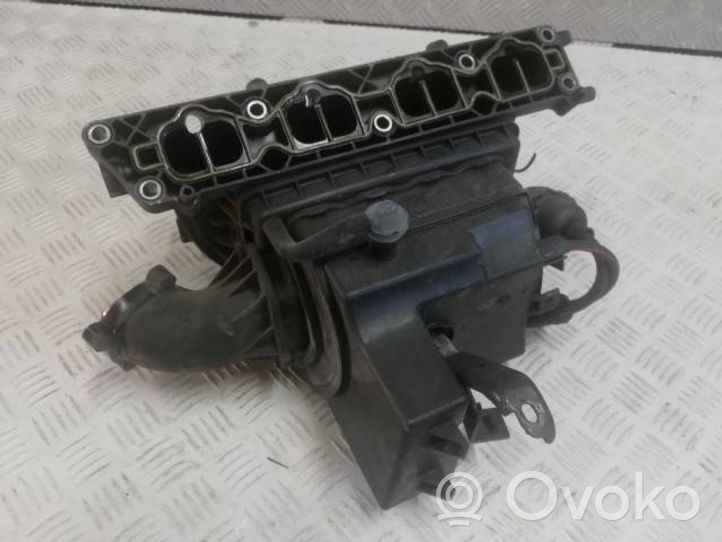 Opel Astra J Intake manifold 55573811