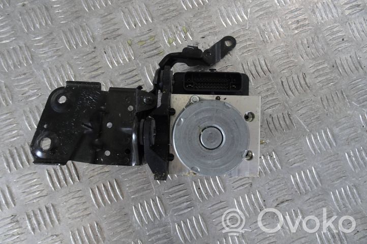 Volkswagen Taigo ABS-pumppu 2Q0614517AS