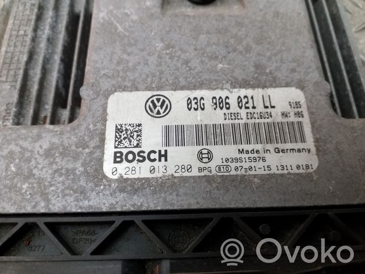 Seat Leon (1P) Centralina/modulo motore ECU 03G906021LL