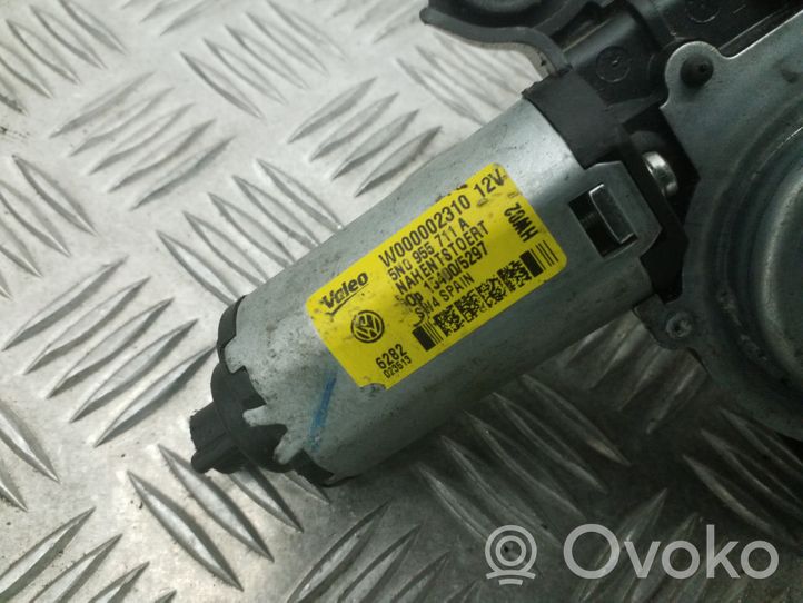 Volkswagen Tiguan Motor del limpiaparabrisas trasero 5N0955711A