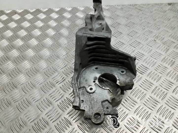 Audi A6 S6 C7 4G Supporto della pompa del carburante 04L903143B