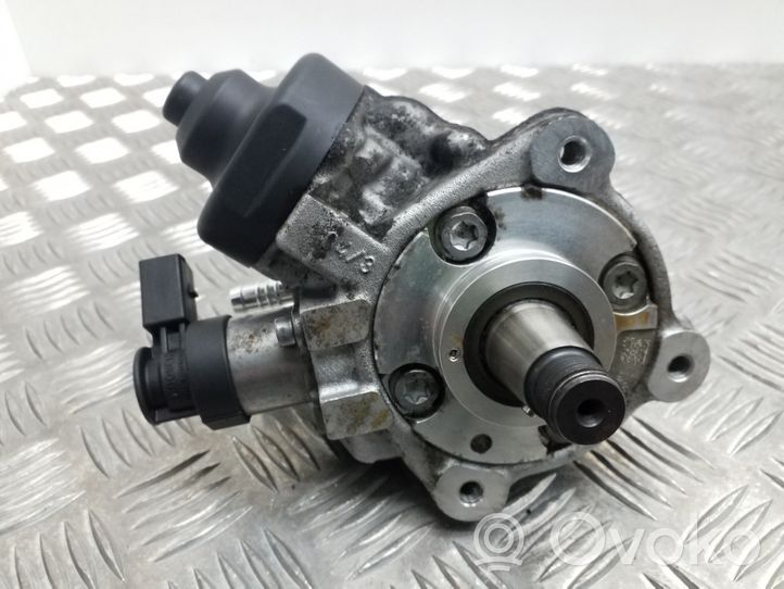 Volkswagen Tiguan Pompe d'injection de carburant à haute pression 03L130755