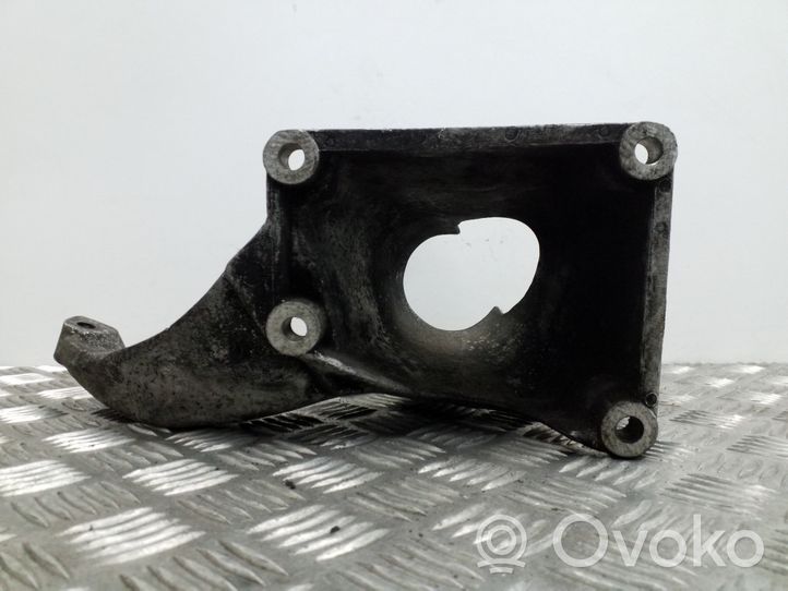 Volkswagen Sharan Staffa del cuscinetto di supporto dell’albero di trasmissione 7M0199207B