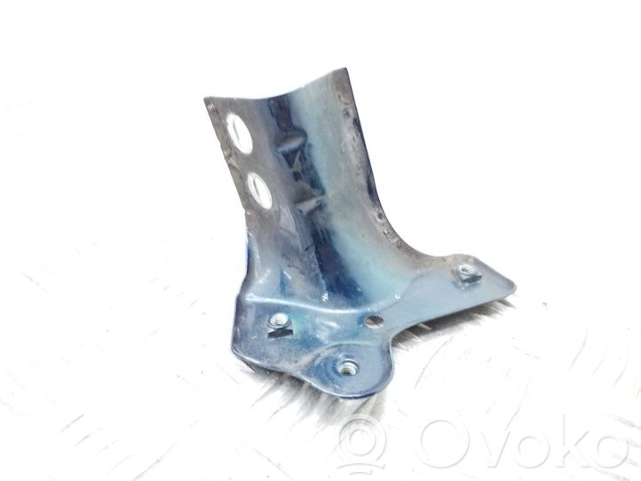 5J0821141A Skoda Fabia Mk2 (5J) Halterung Kotflügel, 9.60 € | RRR